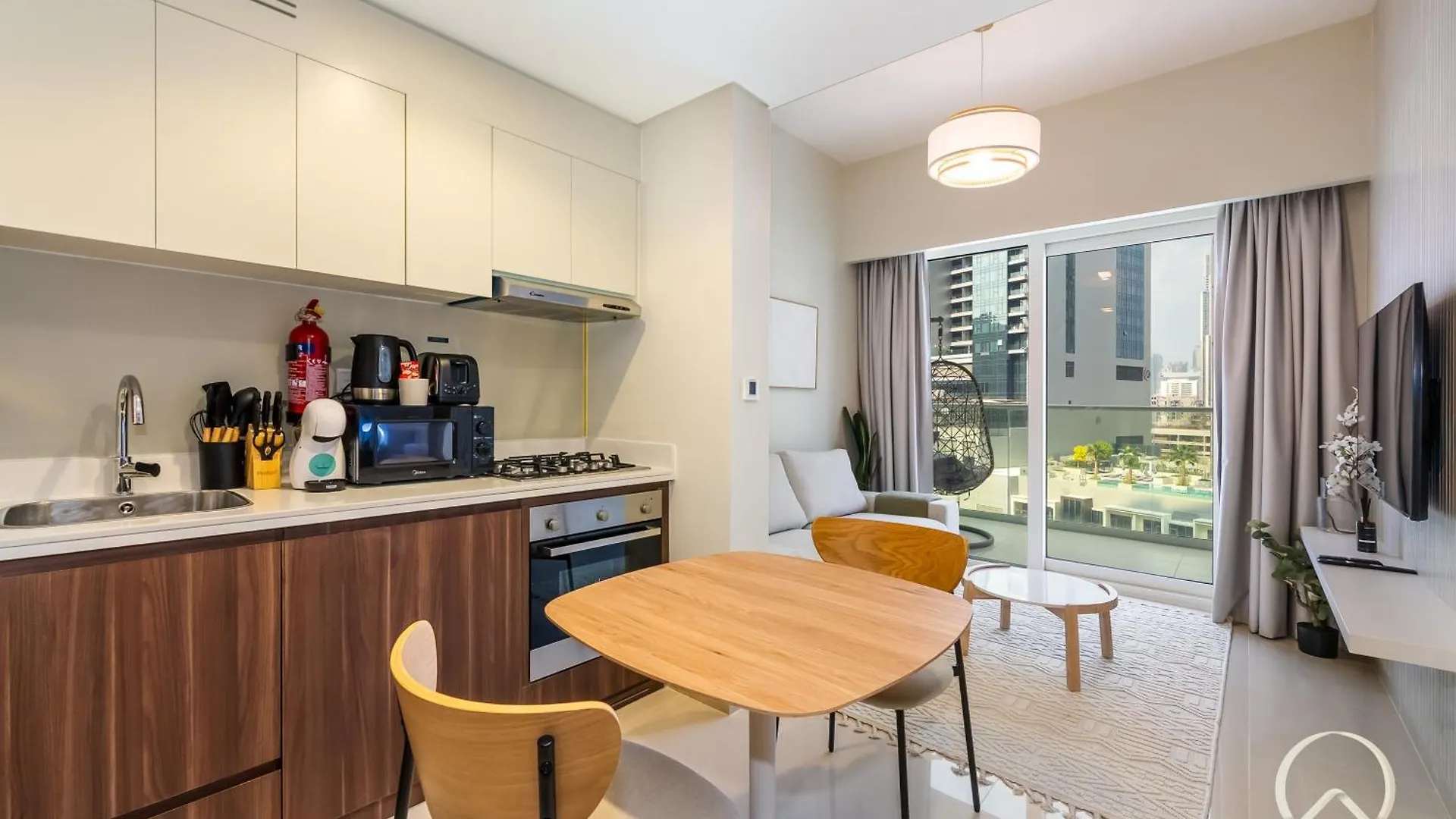 Oraya - Canal-Side Comfort Close Burj Khalifa & Dubai Mall