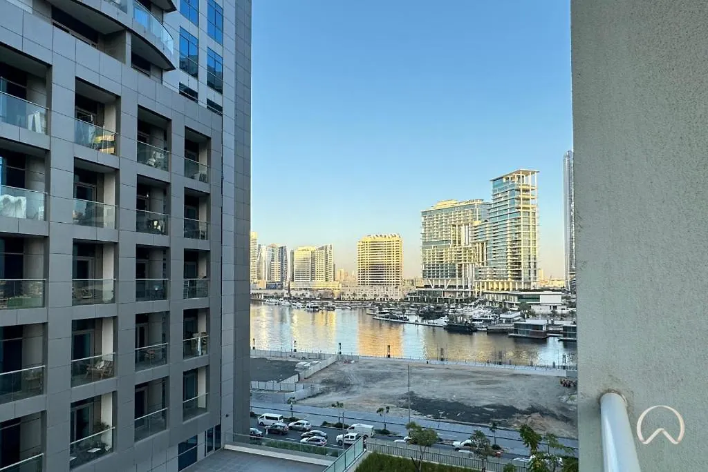 アパート Oraya - Canal-Side Comfort Close Burj Khalifa & Dubai Mall